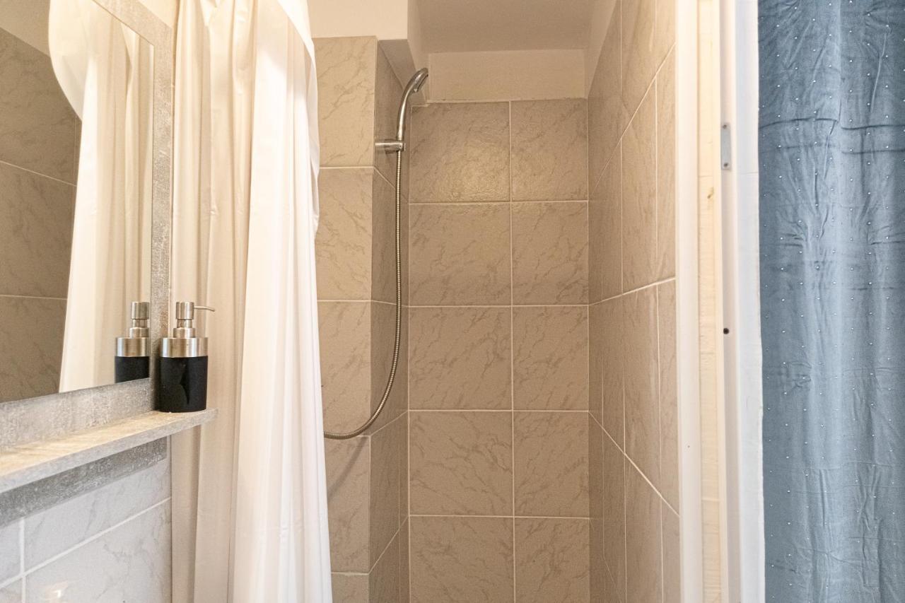 Cozy Room @ Hauptbahnhof - Well Situated & Central Wenen Buitenkant foto