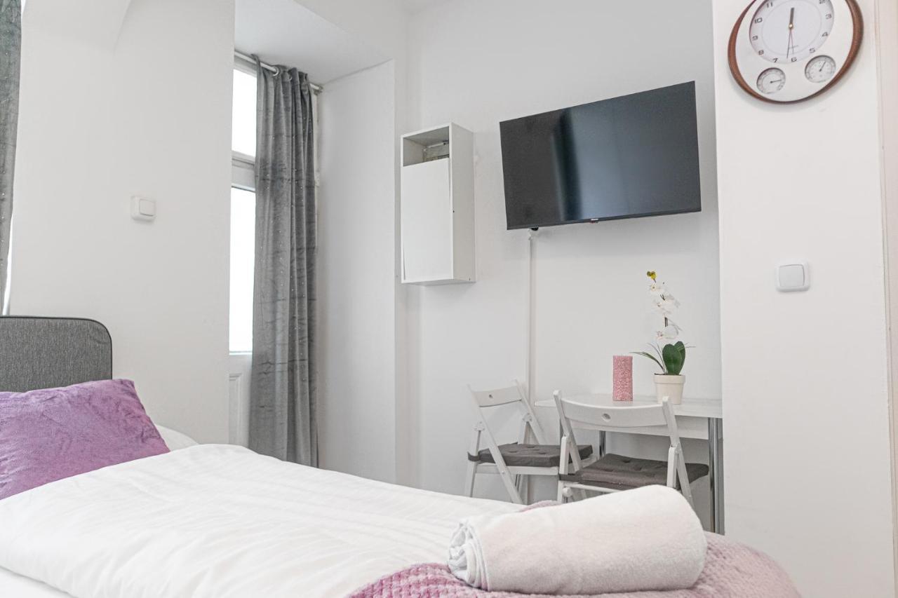 Cozy Room @ Hauptbahnhof - Well Situated & Central Wenen Buitenkant foto